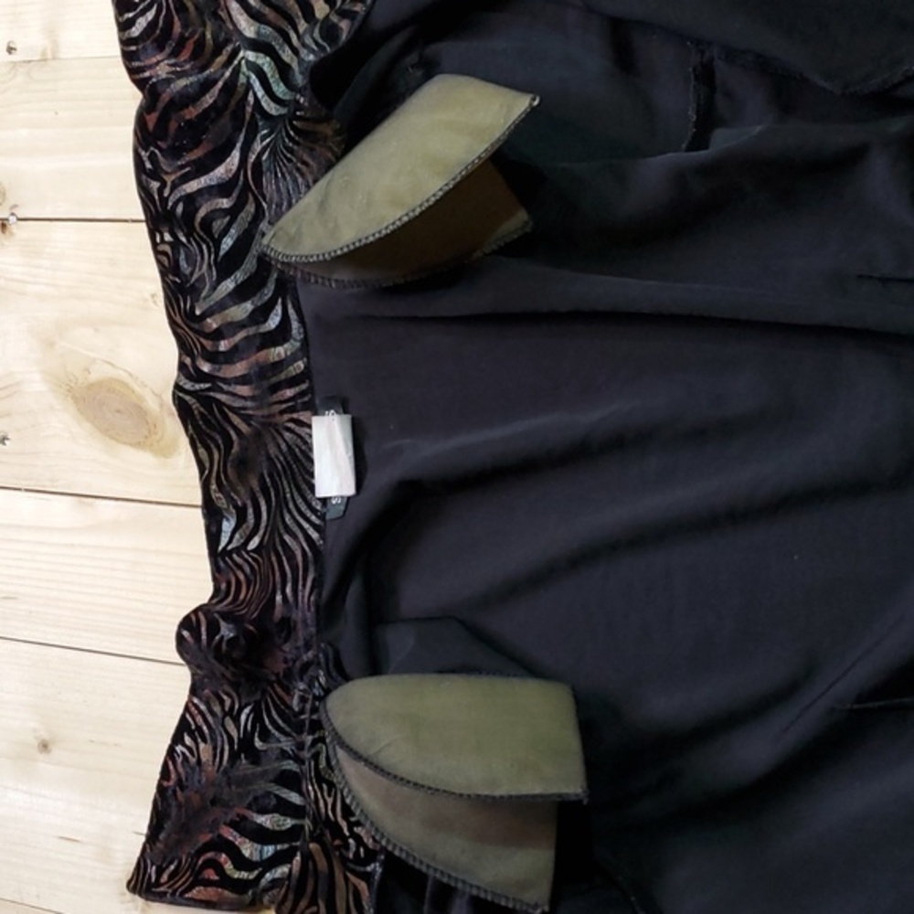 Soft Works animal print jacket.‎ - Picture 6 of 8